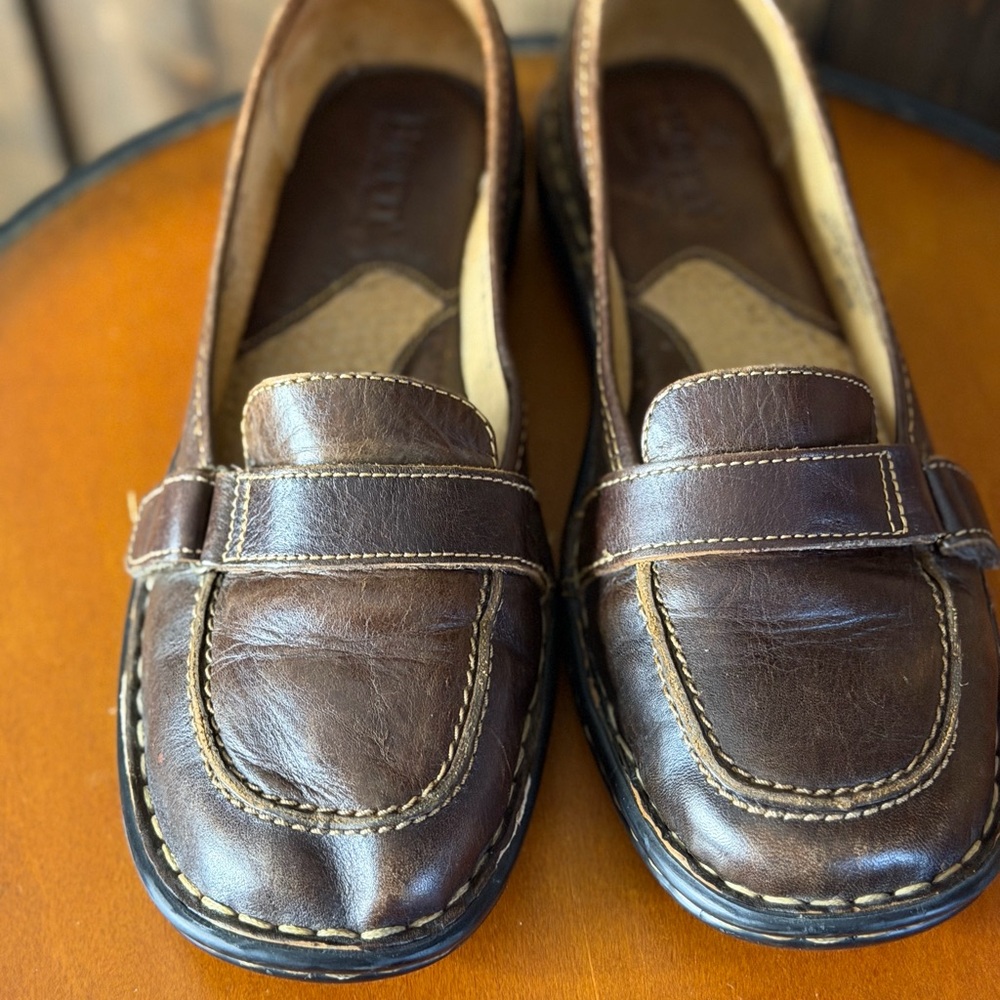 Born Dark Brown Leather Shoes
